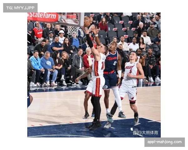 快船击败开拓者 伦纳德砍下30分10篮板领衔全队表现