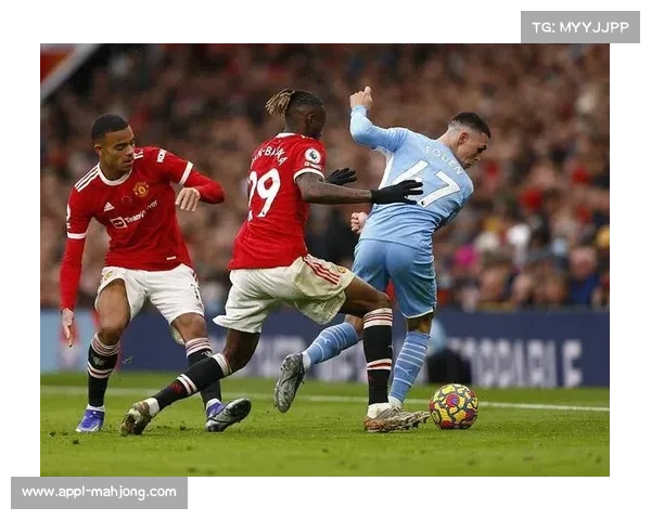 沃特金斯与罗杰斯击掌庆祝，维拉锋线化学反应佳